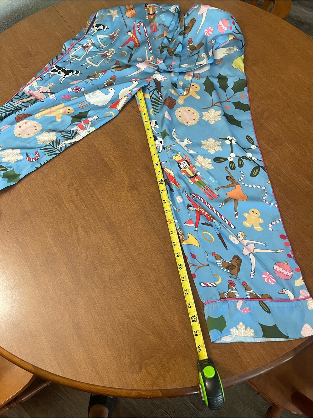 Karen Mabon 12 Days of Christmas Long Pajama Set size M - Picture 5 of 8